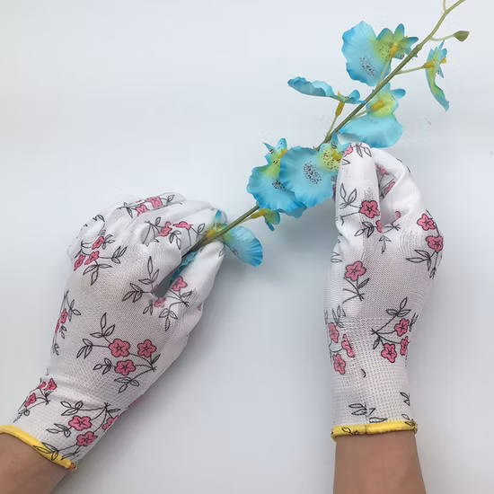 Nmsafety Flower Printed PU Coated Garden Work Ladies Hand Gloves